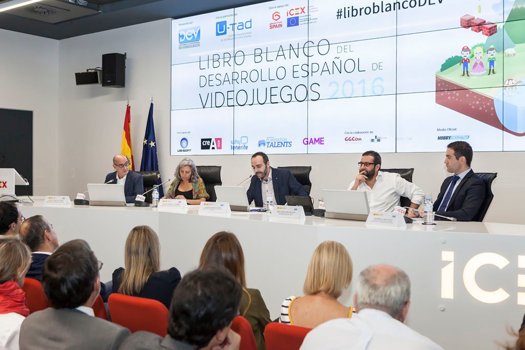 Presentación del Libro Blanco del Desarrollo Español de Videojuegos 2016